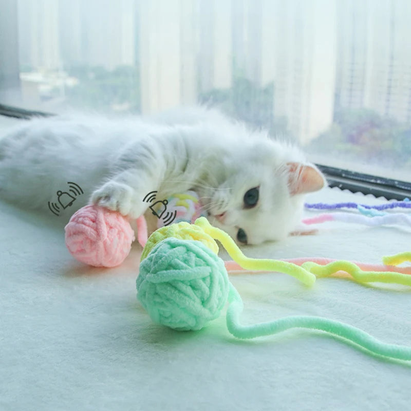 MADDEN Funny Cat Yarn Balls with Bells - Colorful Interactive Kitten Chew Toy Set