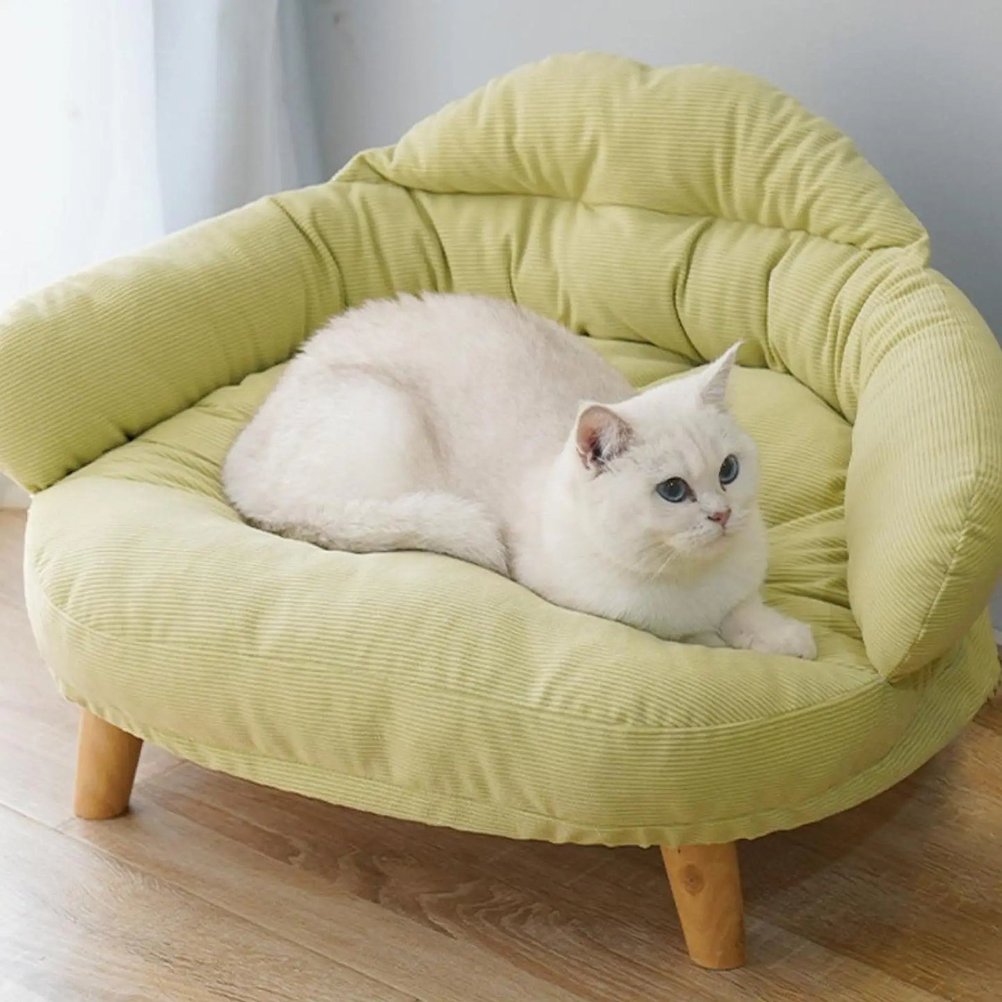 CatLux Recliner: Sturdy, Washable, and Portable DIY Pet Sofa